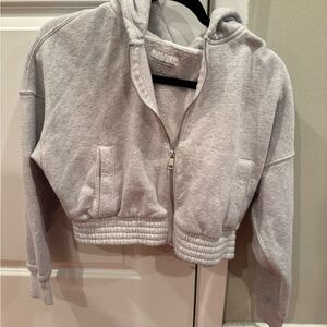 Abercrombie & Fitch Light Gray Zip-Up Cropped Hoodie